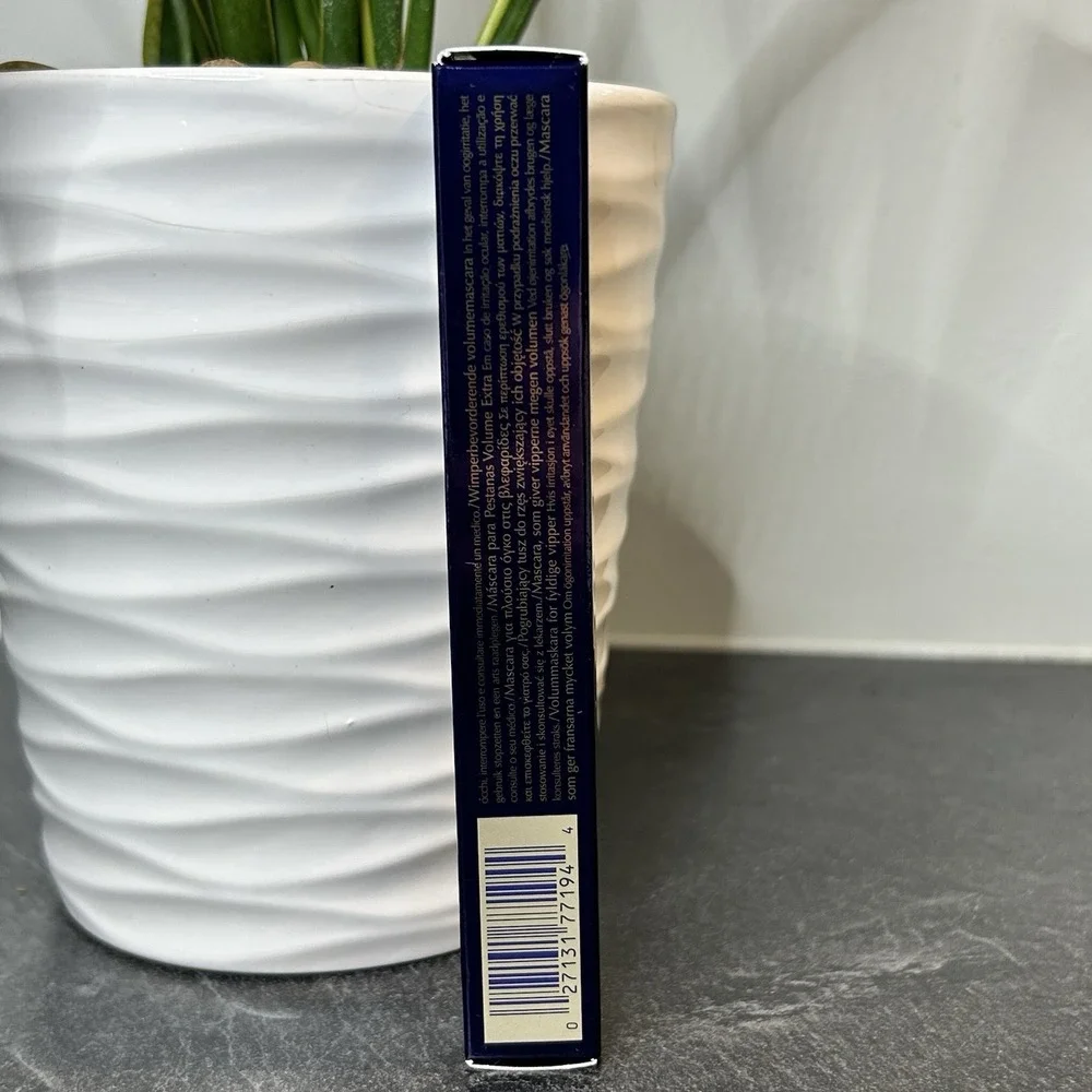NEW Estee Lauder Sumptuous Extreme Lash Multiplying Volume Mascara Extreme Black